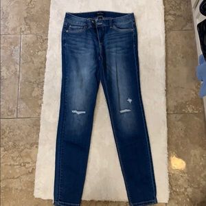 Whitehouse black market stretchy jeans